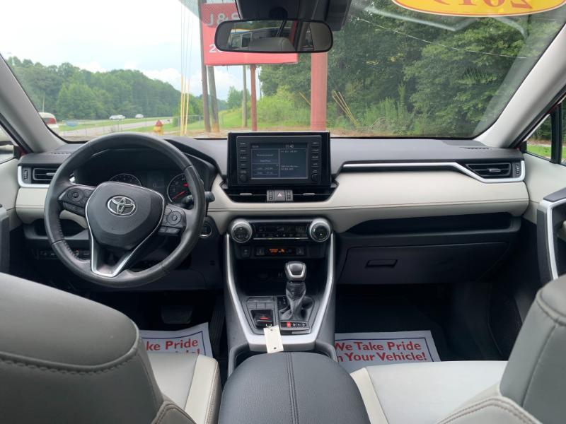 Toyota RAV4 XLE Premium 2019
