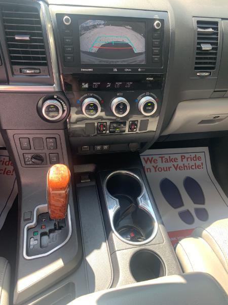 Toyota Sequoia Plantium 2WD 2020