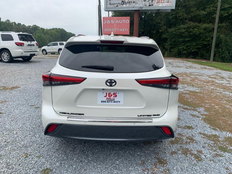 Toyota Highlander Limited AWD V6 2021