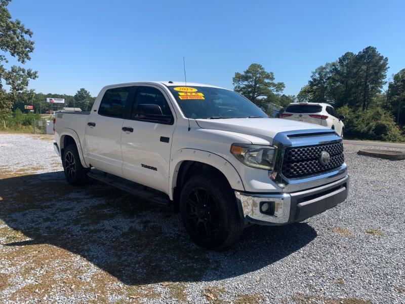 Toyota Tundra SR5 5.7L V8 CrewMax 4WD 2019