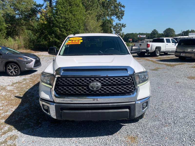 Toyota Tundra SR5 5.7L V8 CrewMax 4WD 2019