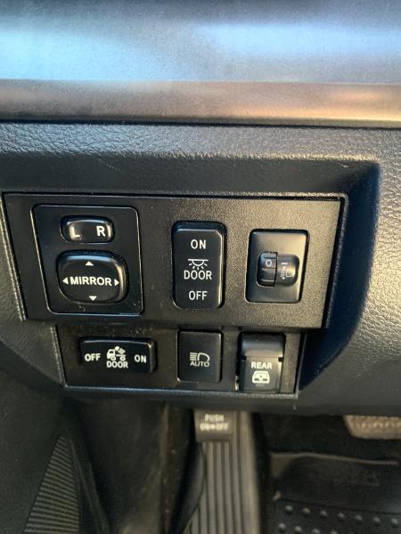 Toyota Tundra SR5 5.7L V8 CrewMax 4WD 2019