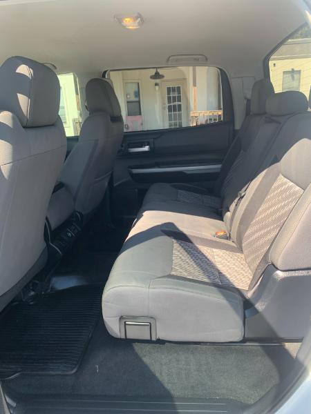 Toyota Tundra SR5 5.7L V8 CrewMax 4WD 2019