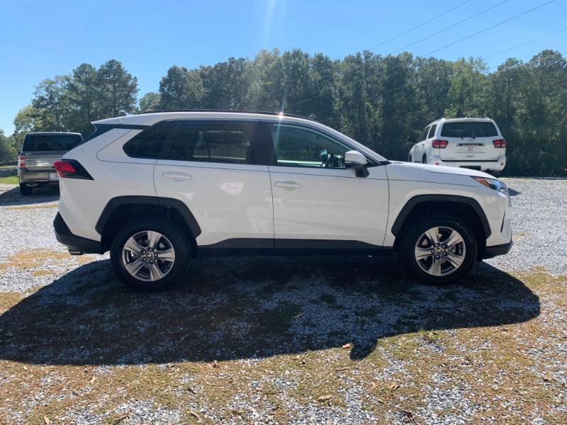 Toyota RAV4 XLE 2023