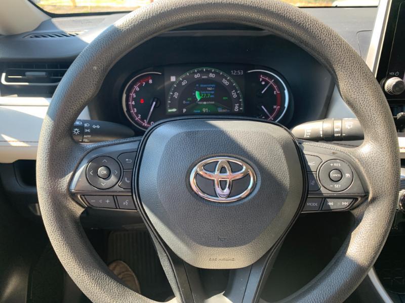 Toyota RAV4 XLE 2023