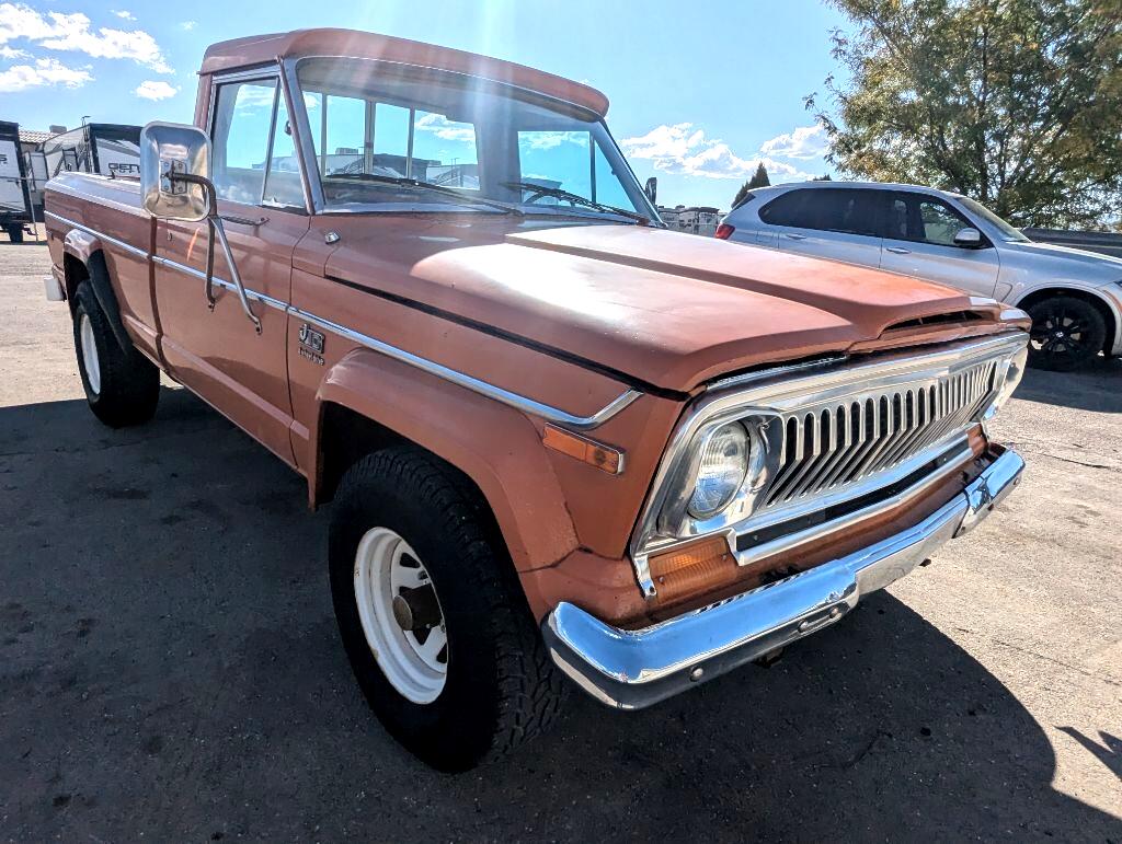 1977 Jeep J-10 Pickup 
