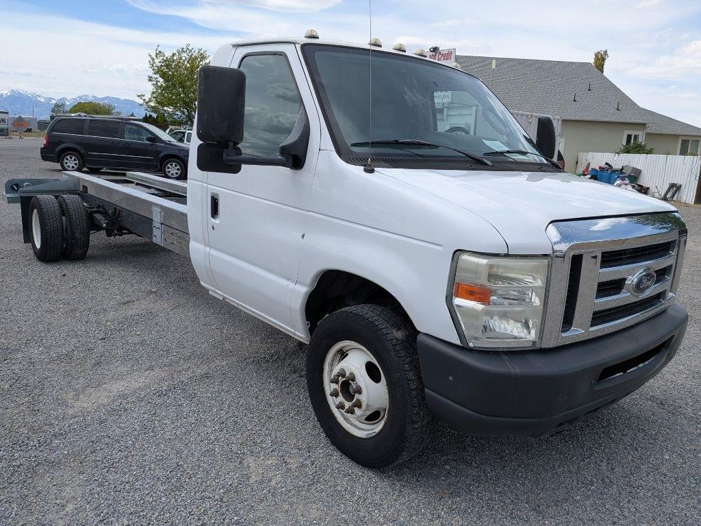 2011 Ford Econoline E450 SUPER DUTY CUTAWAY VAN