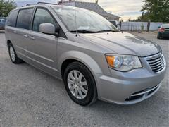 2016 Chrysler Town & Country 