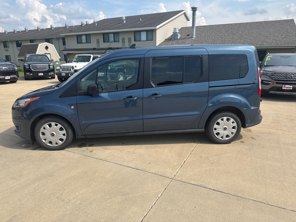 2022 Ford Transit Connect XLT photo 2