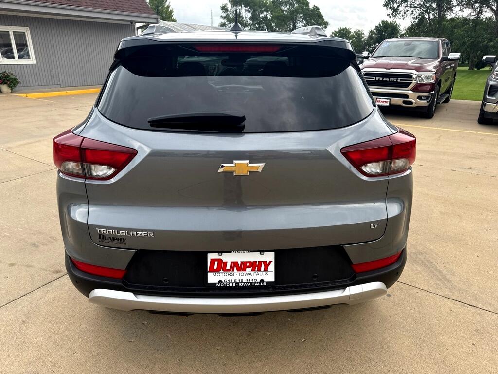 2021 Chevrolet Trailblazer LT photo 4
