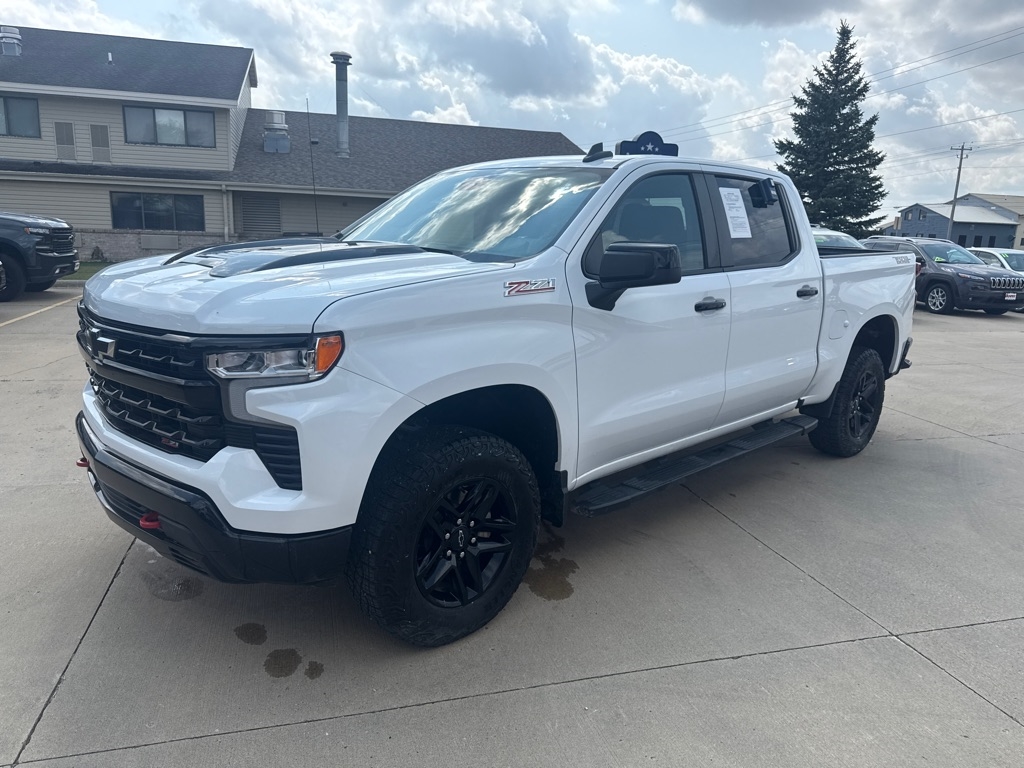 2023 Chevrolet Silverado 1500 4WD Crew Cab 147" LT Trail Boss