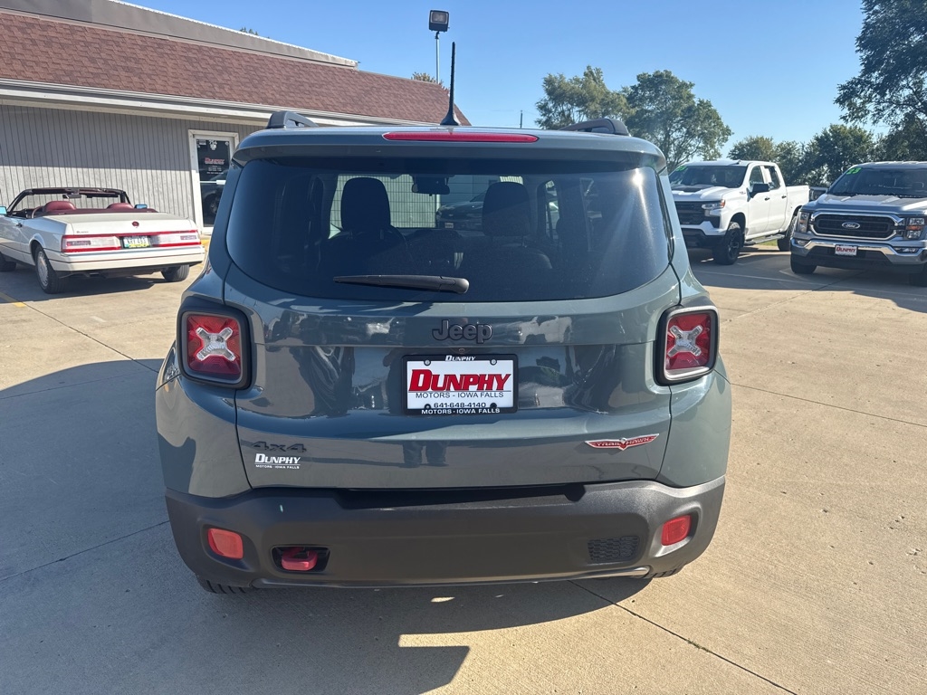 2016 Jeep Renegade Trailhawk photo 4