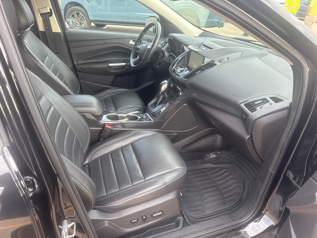 Ford Escape 4WD 4dr Titanium 2015