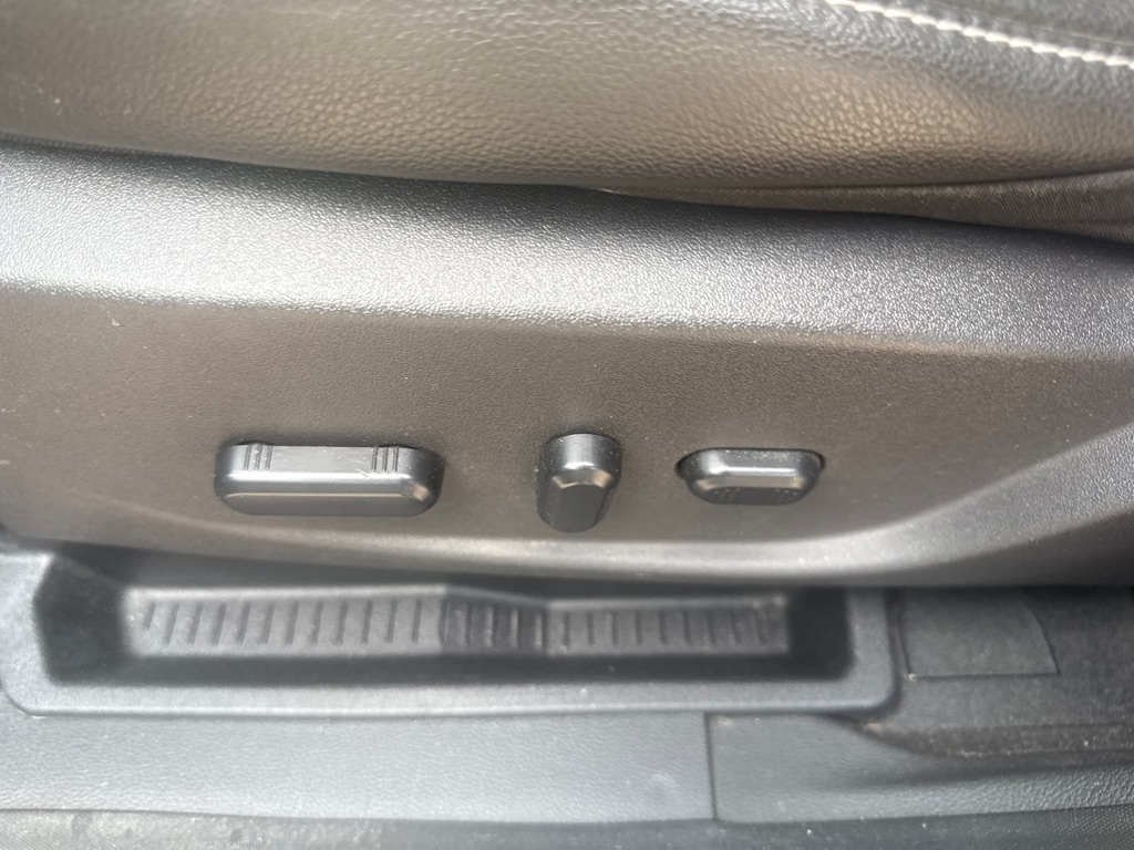 Ford Escape 4WD 4dr Titanium 2015