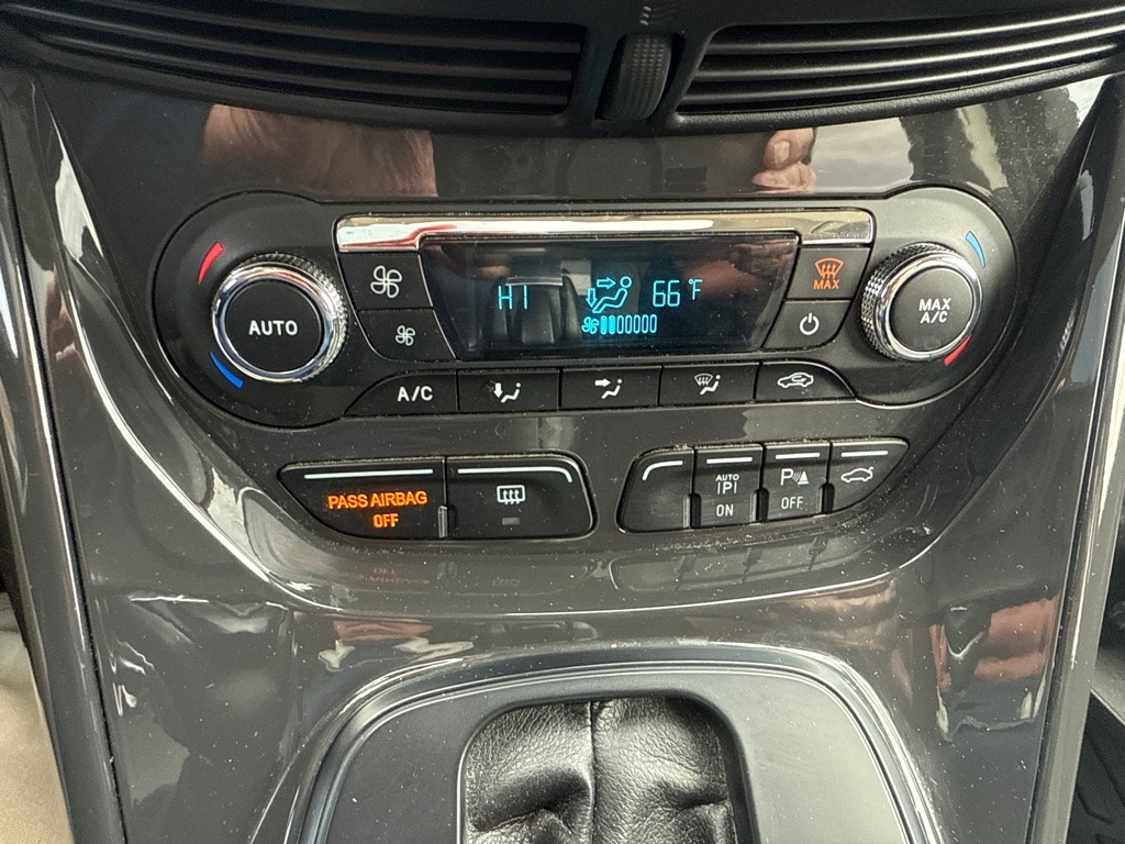 Ford Escape 4WD 4dr Titanium 2015