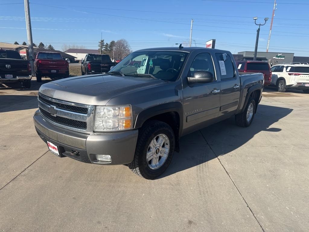 2008 Chevrolet Silverado 1500 4WD Crew Cab 143.5" LTZ