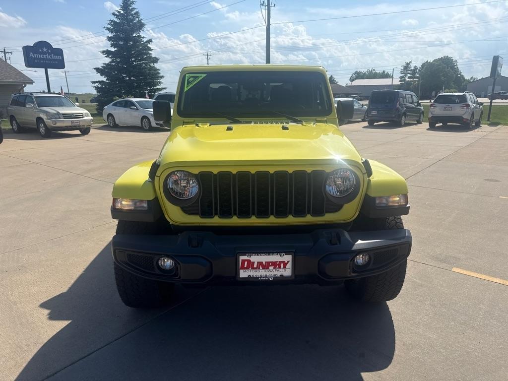 2024 Jeep Gladiator Nighthawk - Photo 9