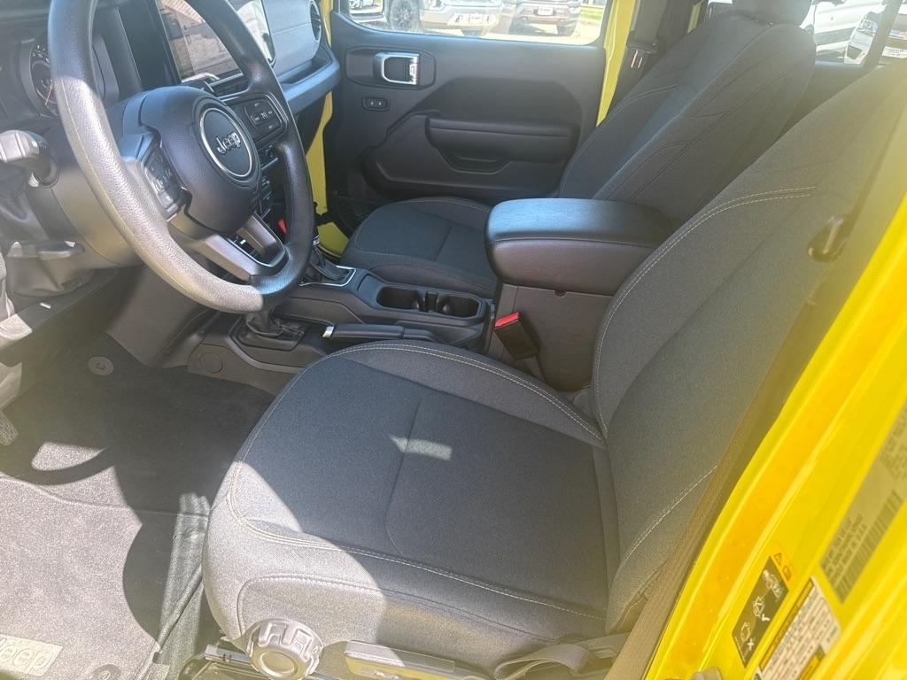 2024 Jeep Gladiator Nighthawk - Photo 25