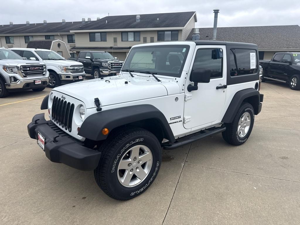 2013 Jeep Wrangler 4WD 2dr Sport