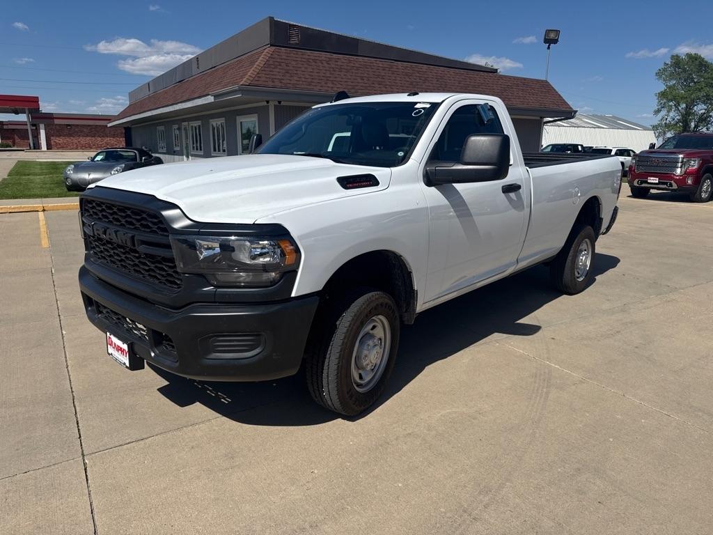2024 RAM 2500 Tradesman 4x4 Reg Cab 8' Box