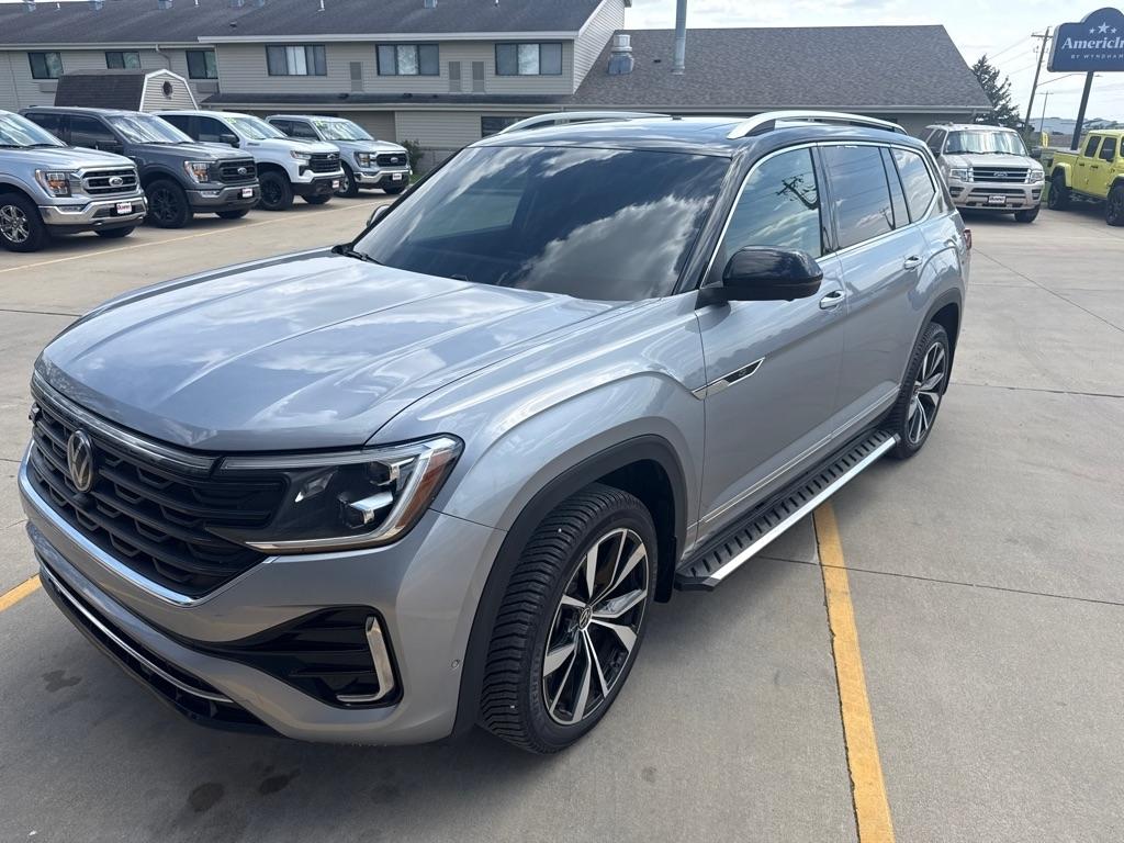 2024 Volkswagen Atlas 2.0T SEL Premium R-Line 4MOTION