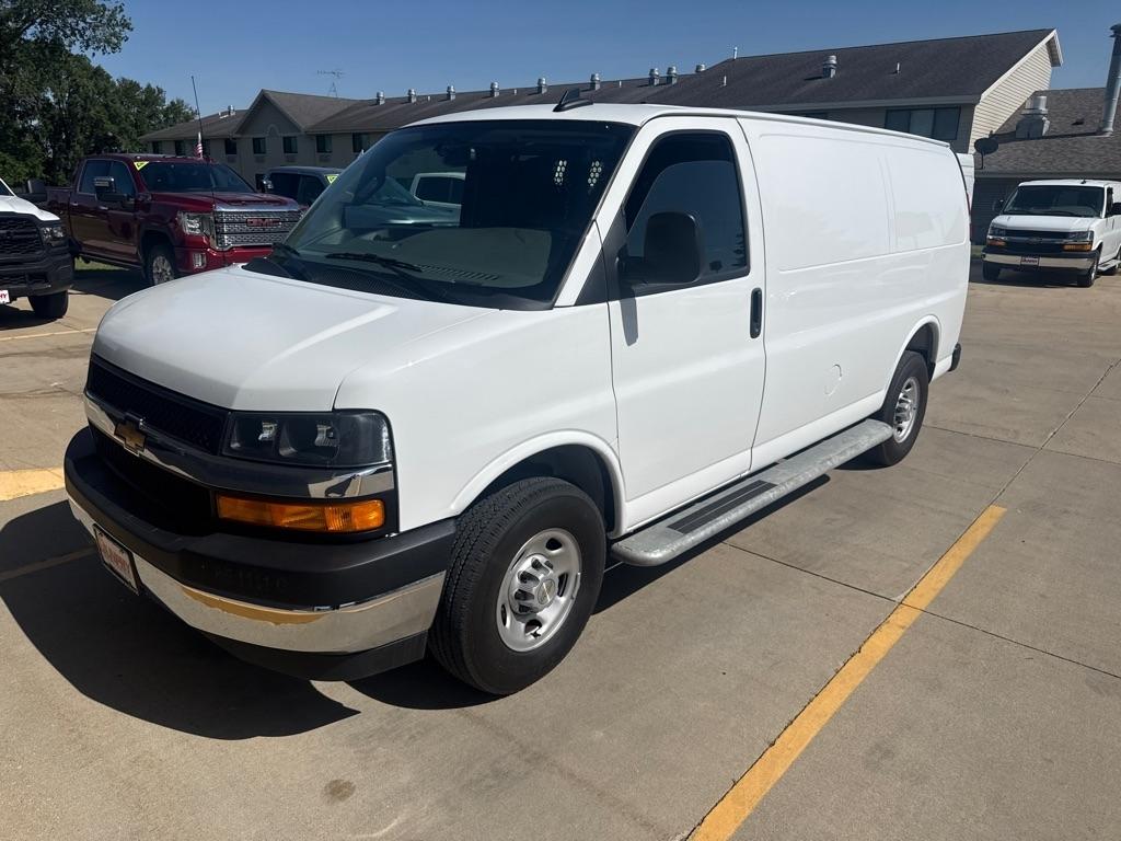 2025 Chevrolet Express Cargo Van RWD 2500 135"