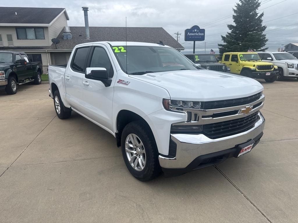 2022 Chevrolet Silverado 1500 LTD 4WD Crew Cab 147" LT w/1LT
