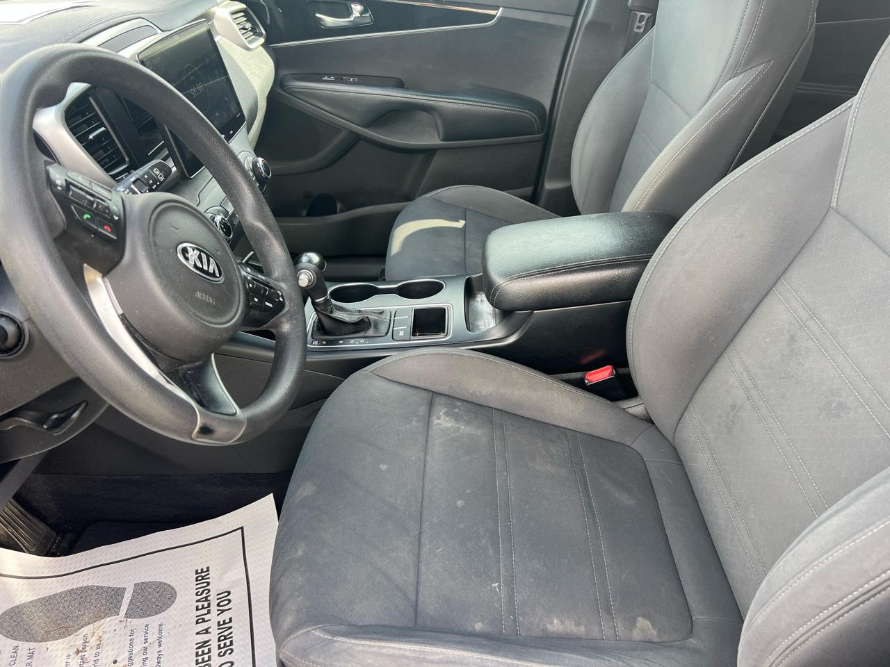 Kia Sorento L 2WD 2017