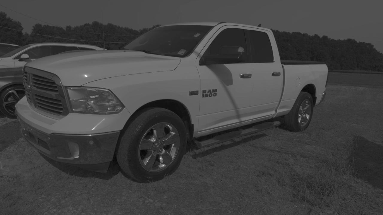 RAM 1500 SLT Quad Cab 2WD 2016