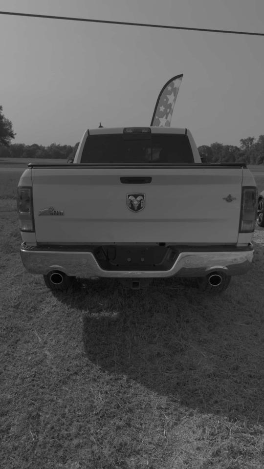 RAM 1500 SLT Quad Cab 2WD 2016