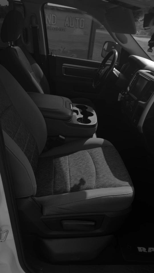 RAM 1500 SLT Quad Cab 2WD 2016