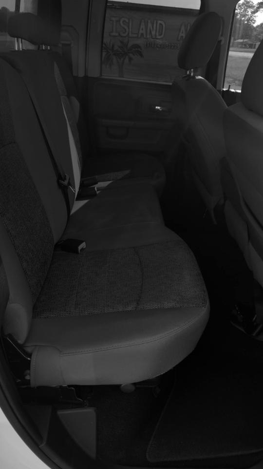 RAM 1500 SLT Quad Cab 2WD 2016