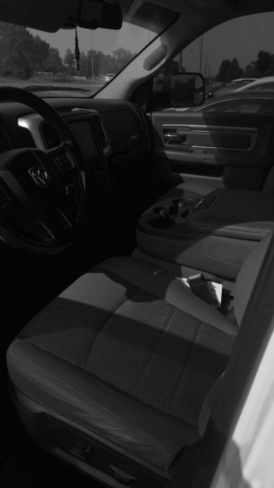 RAM 1500 SLT Quad Cab 2WD 2016