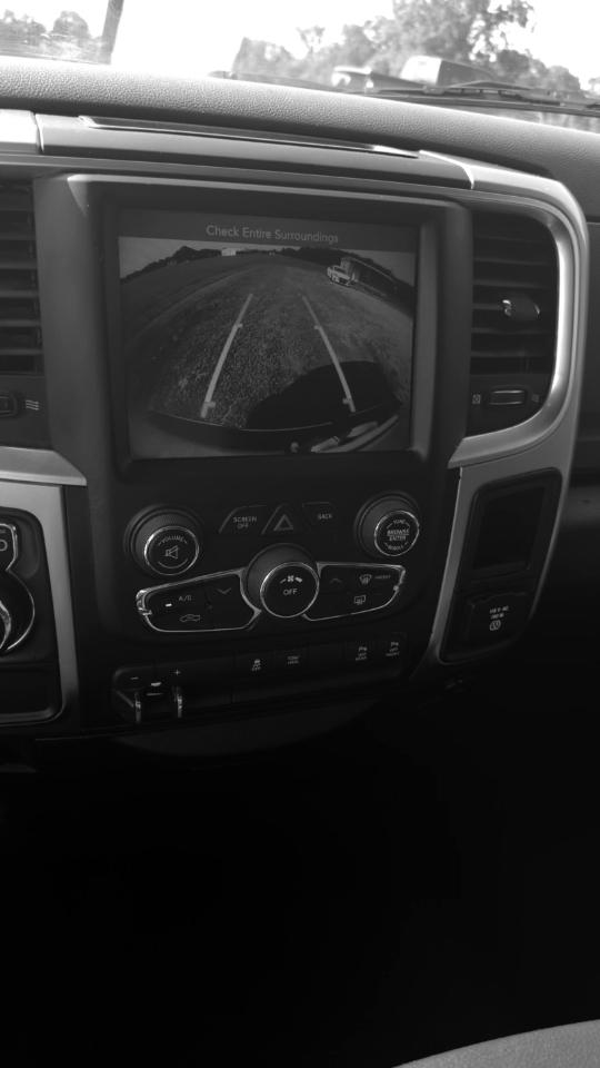 RAM 1500 SLT Quad Cab 2WD 2016