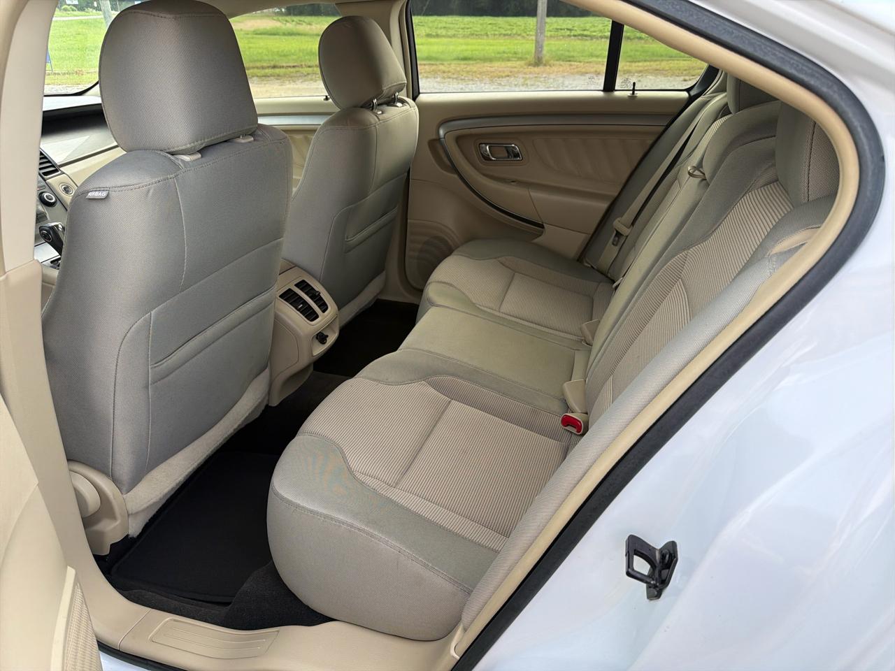 Ford Taurus SEL FWD 2015
