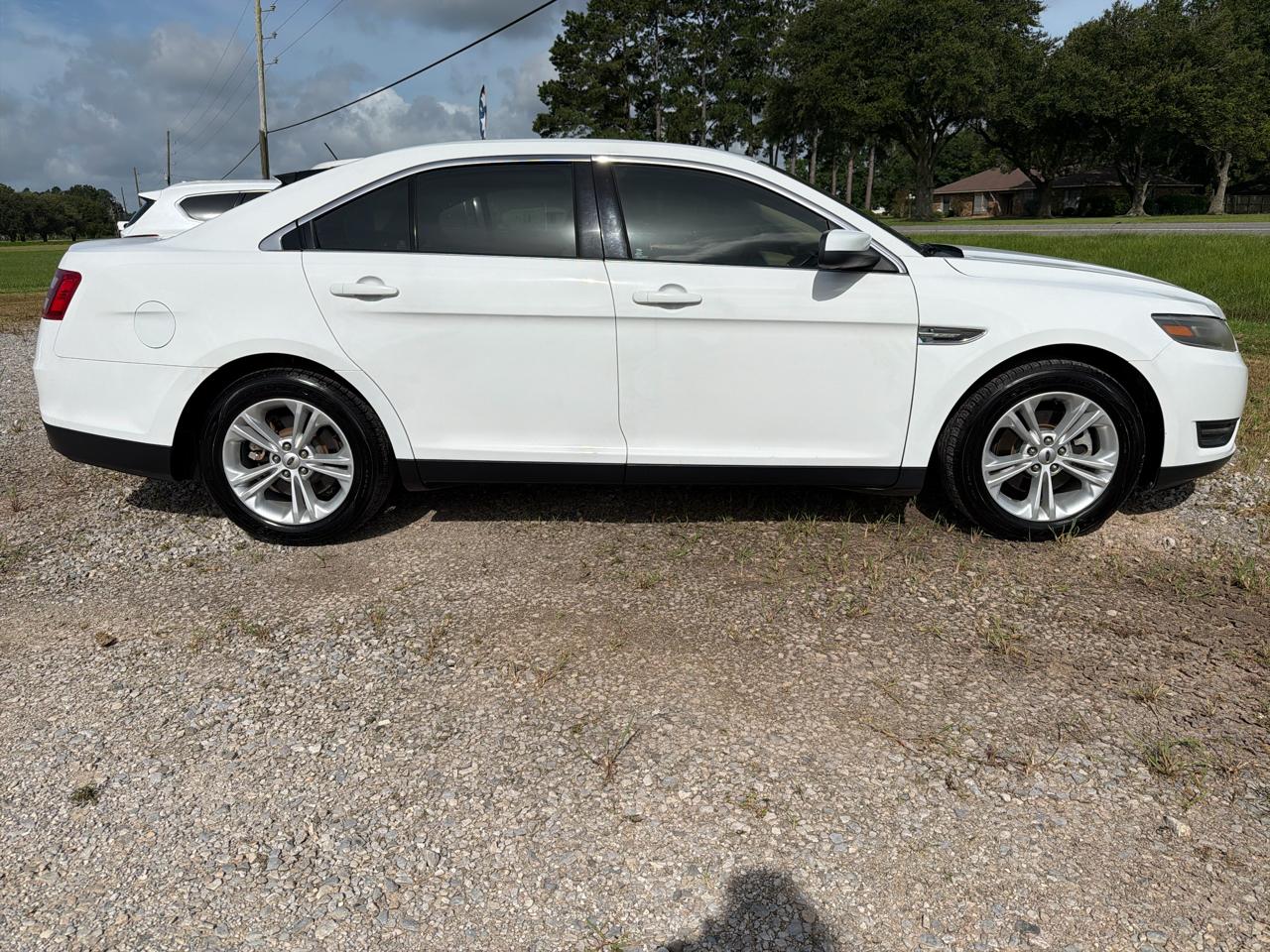 Ford Taurus SEL FWD 2015