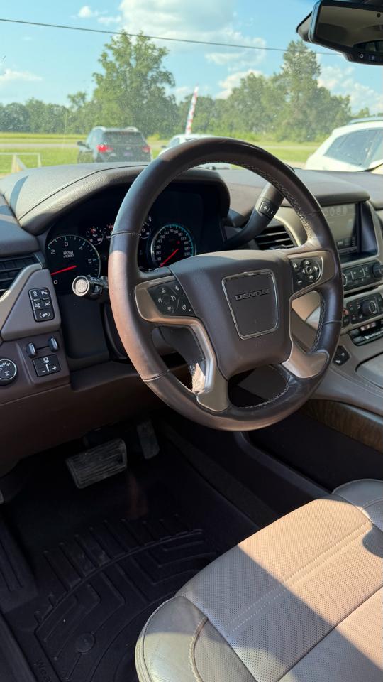 GMC Yukon XL Denali 4WD 2018