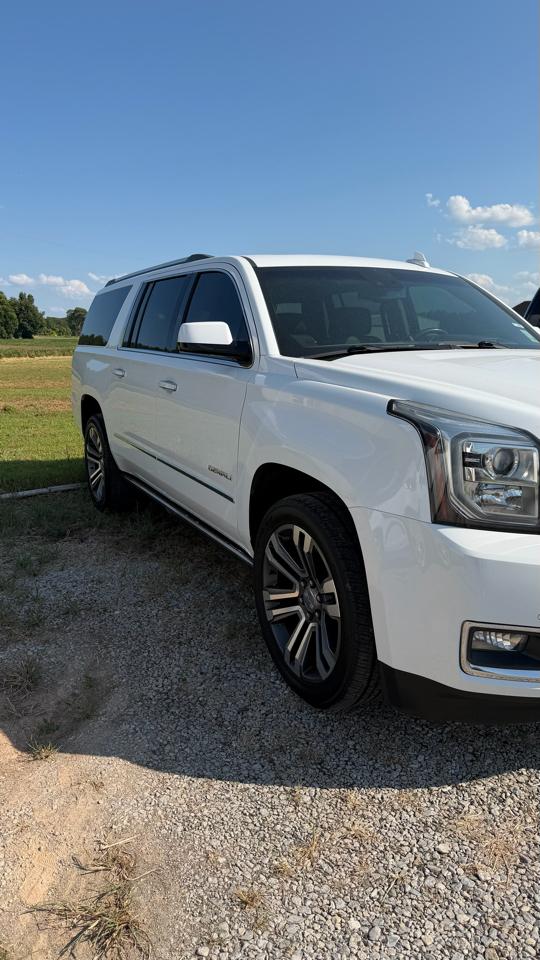 GMC Yukon XL Denali 4WD 2018
