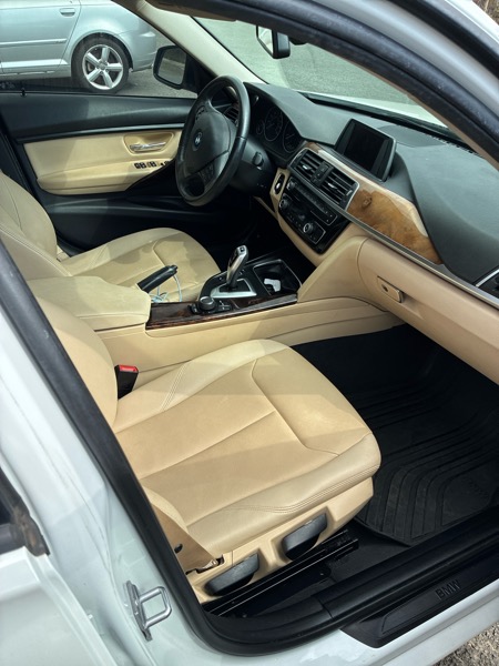 BMW 3-Series 320i Sedan 2018