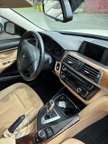 BMW 3-Series 320i Sedan 2018