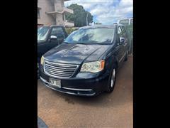 2013 Chrysler Town & Country 