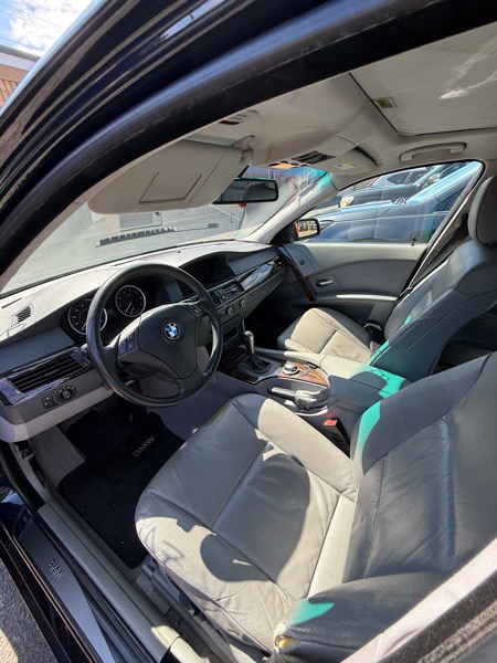 BMW 5-Series 525i 2005