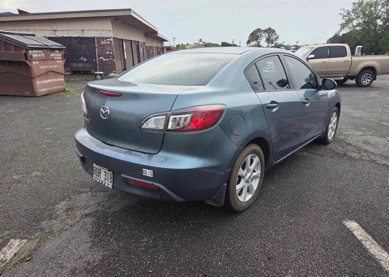 Mazda MAZDA3 i Touring 4-door 2010