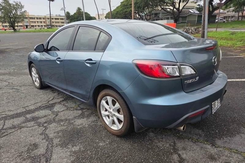 Mazda MAZDA3 i Touring 4-door 2010