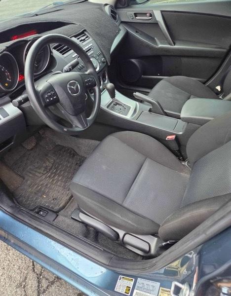 Mazda MAZDA3 i Touring 4-door 2010