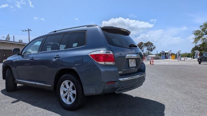 Toyota Highlander Base 4WD 2011