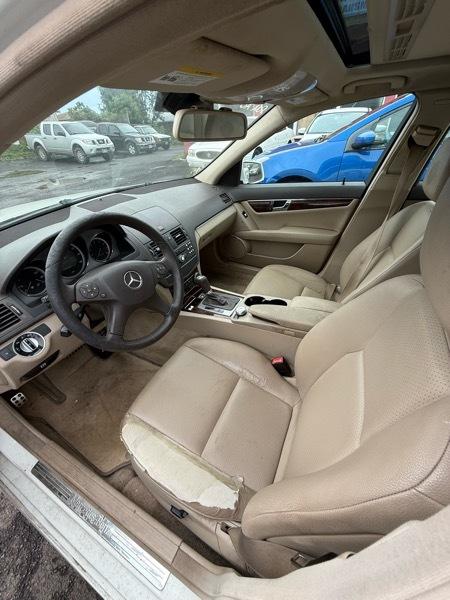 Mercedes-Benz C-Class C300 Luxury Sedan 2011