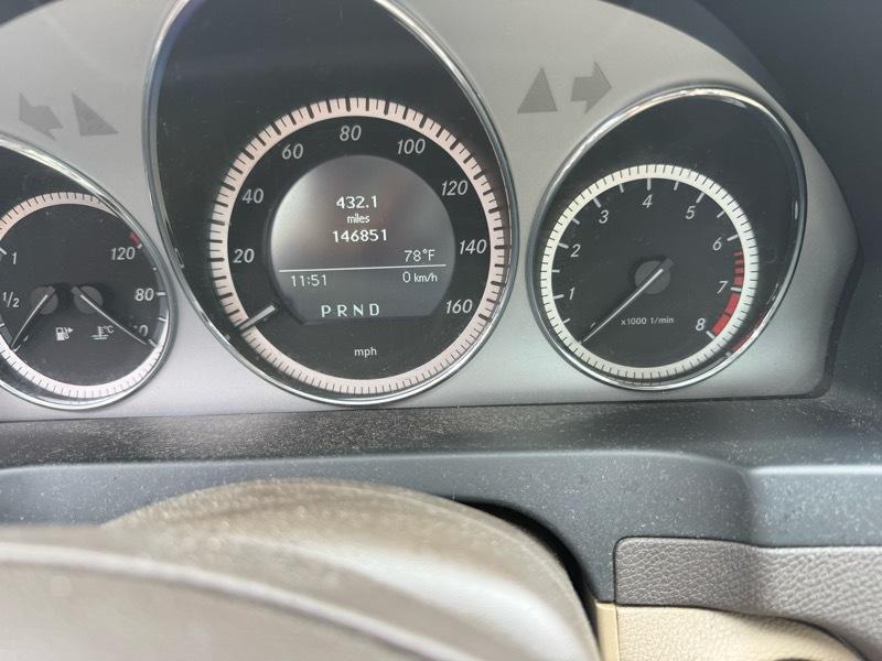 Mercedes-Benz C-Class C300 Luxury Sedan 2011