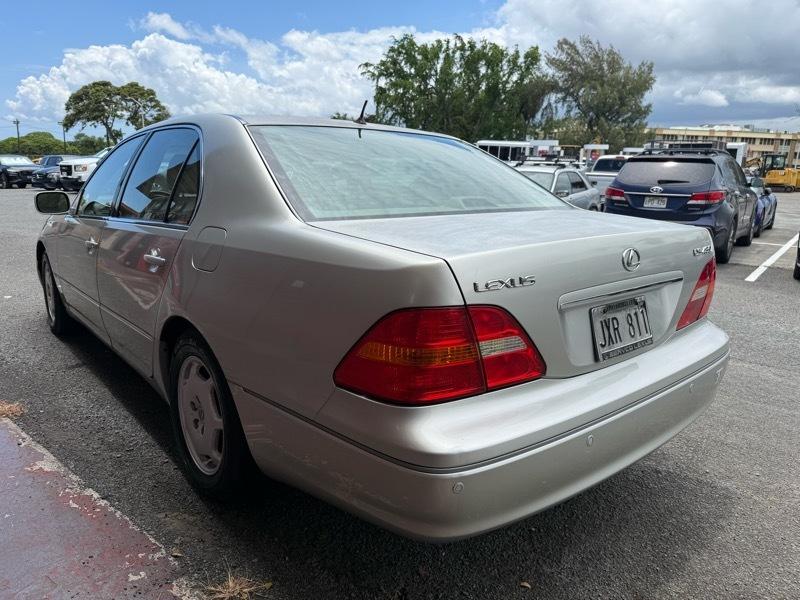 Lexus LS 430 Sedan 2002