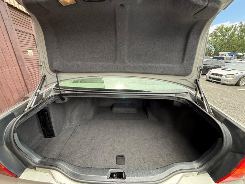 Lexus LS 430 Sedan 2002